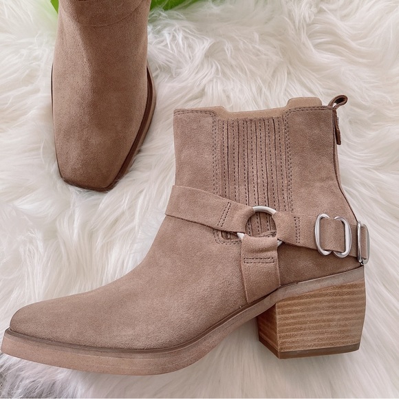 Sam Eldemen Bellamie Block Heel Bootie - Picture 6 of 16